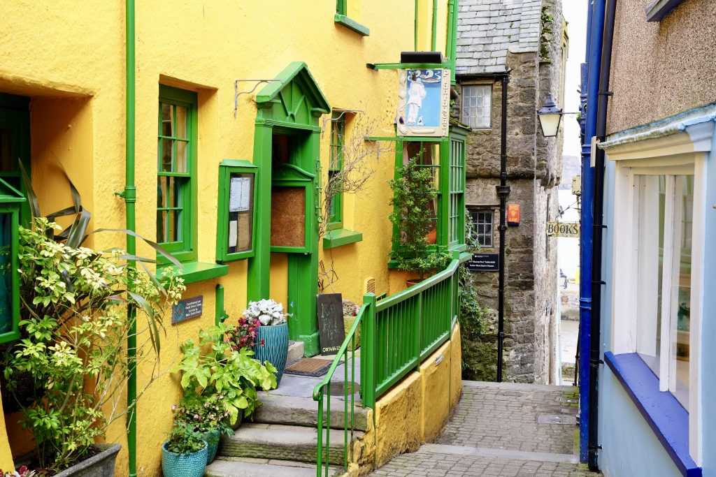 Charming route down to the beach at Tenby past the Plantagenet Restaurant
